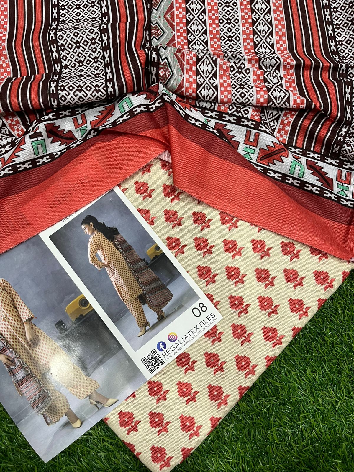 Ivory Charm – 3PC Unstitched Lawn & Khaddar Suit (Regalia Collection)